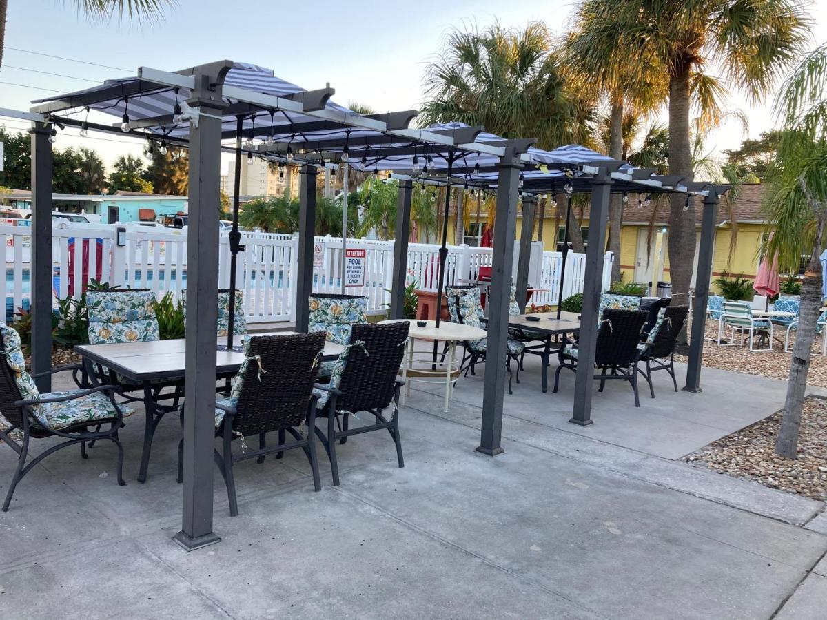 Bella Sirena Inn St. Pete Beach Buitenkant foto